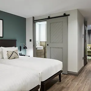 By Marriott Tower Bridge Londýn