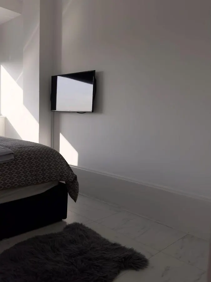 Stylish & Cosy Nest Near River Thames Londýn 0*,